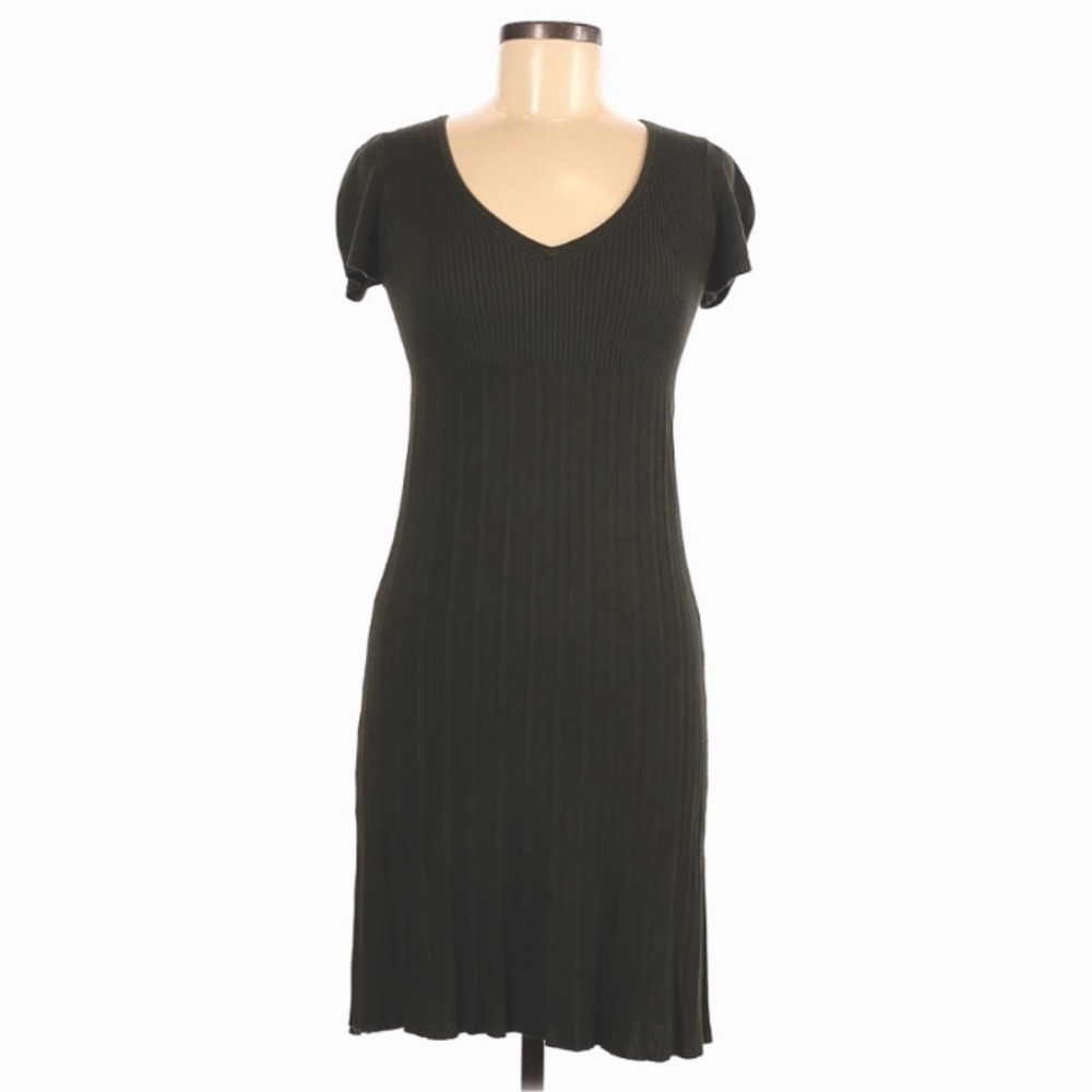 107. Max Ribbed Army Green Dress